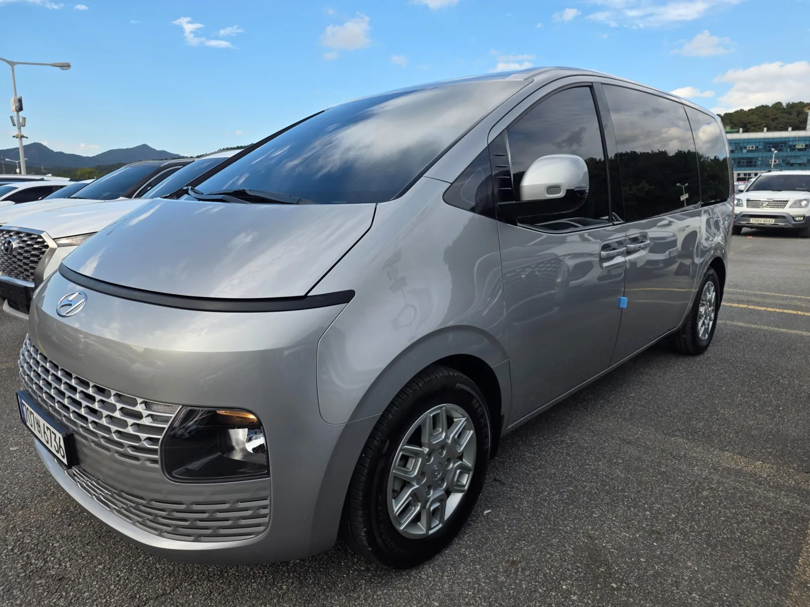 2023 Hyundai Staria