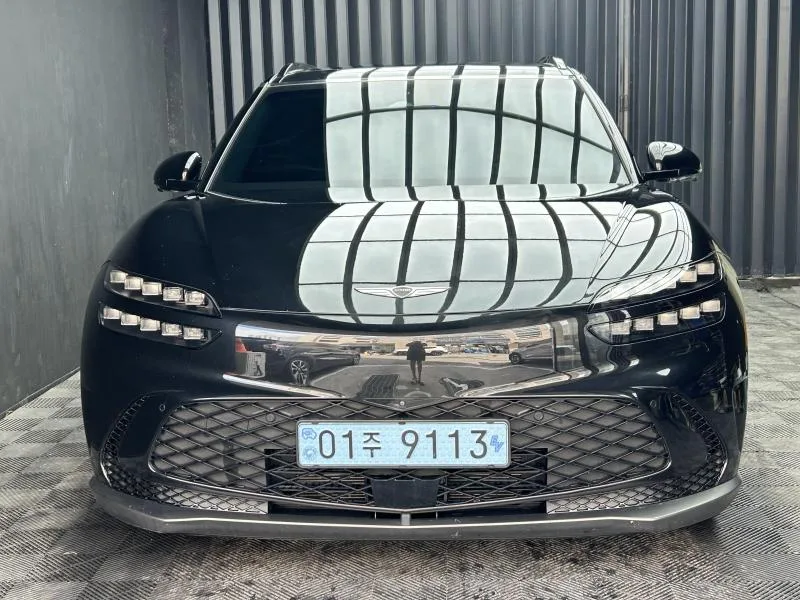 2023 Genesis GV60