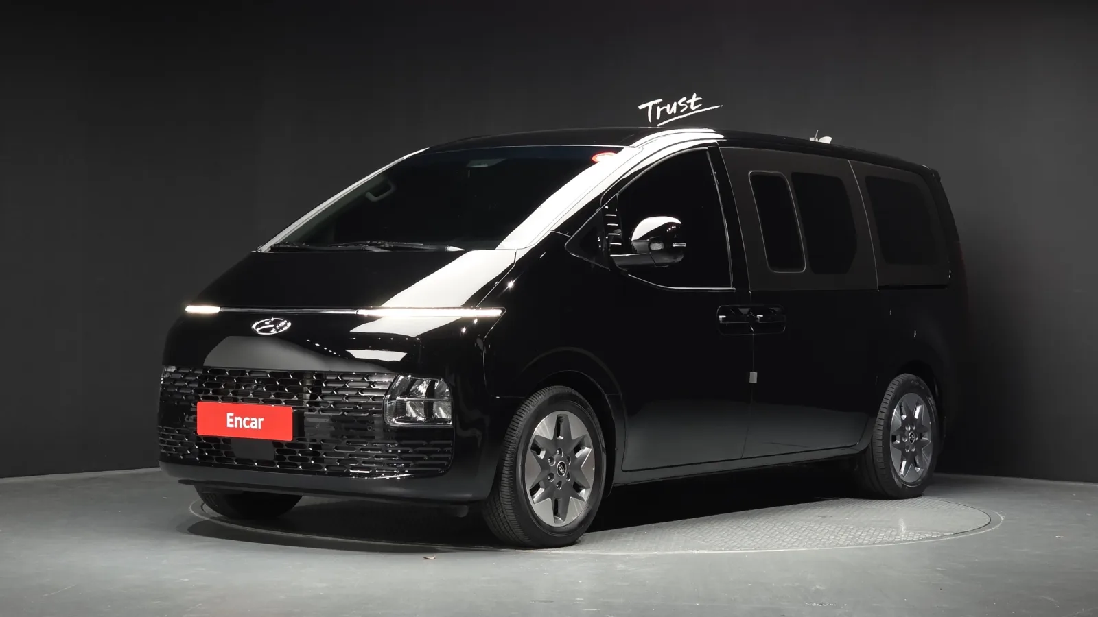 2024 Hyundai Staria