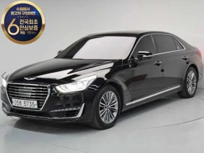 2017 Genesis EQ900