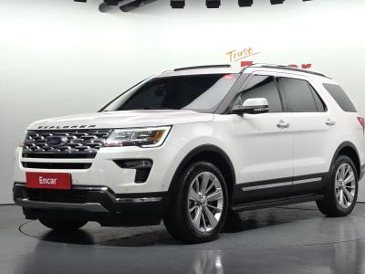 2019 Ford Explorer