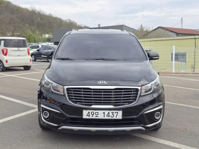 2015 Kia Carnival