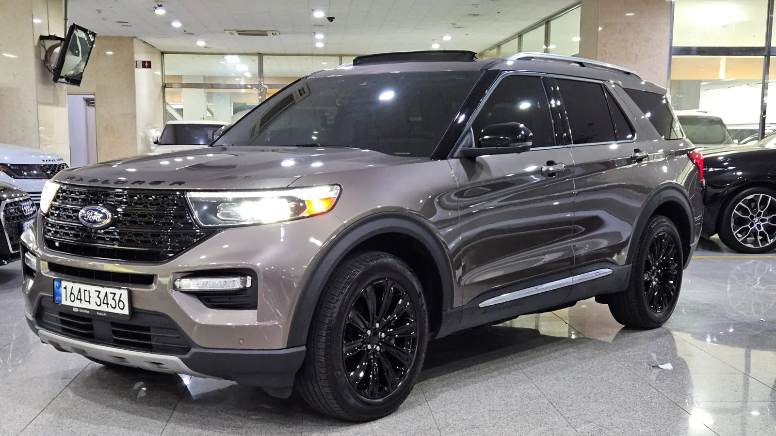 2021 Ford Explorer