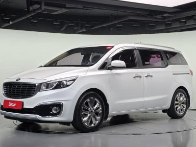 2015 Kia Carnival