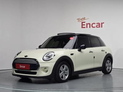 2015 MINI Cooper