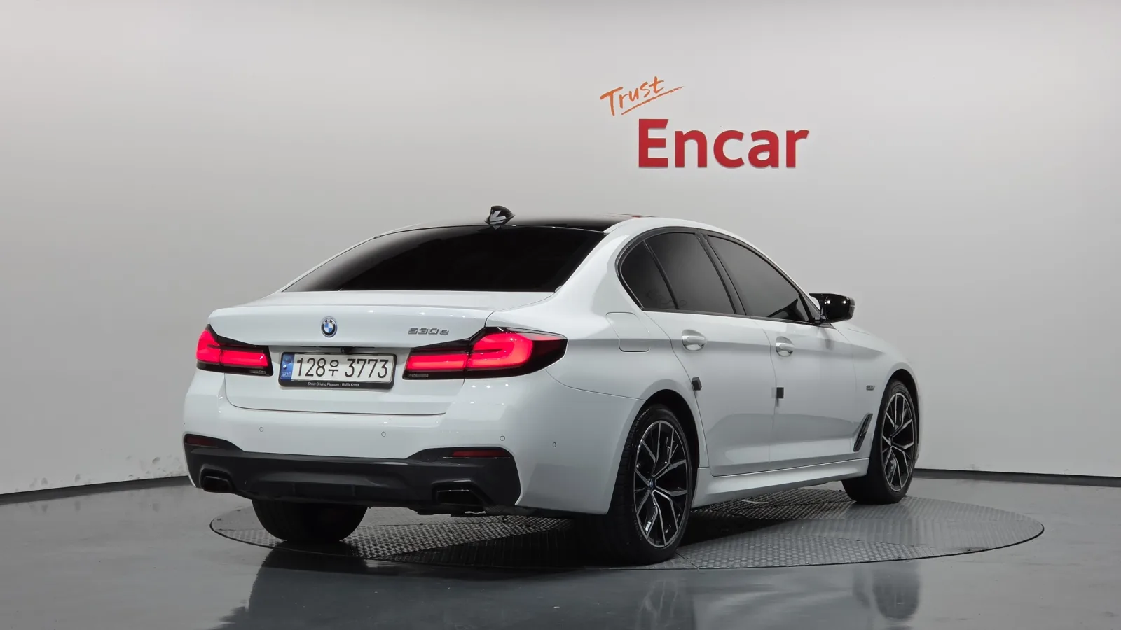 2022 BMW 5-Series