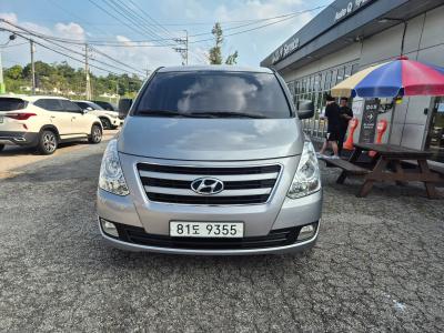 2016 Hyundai Starex