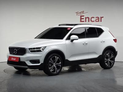 2021 Volvo XC40