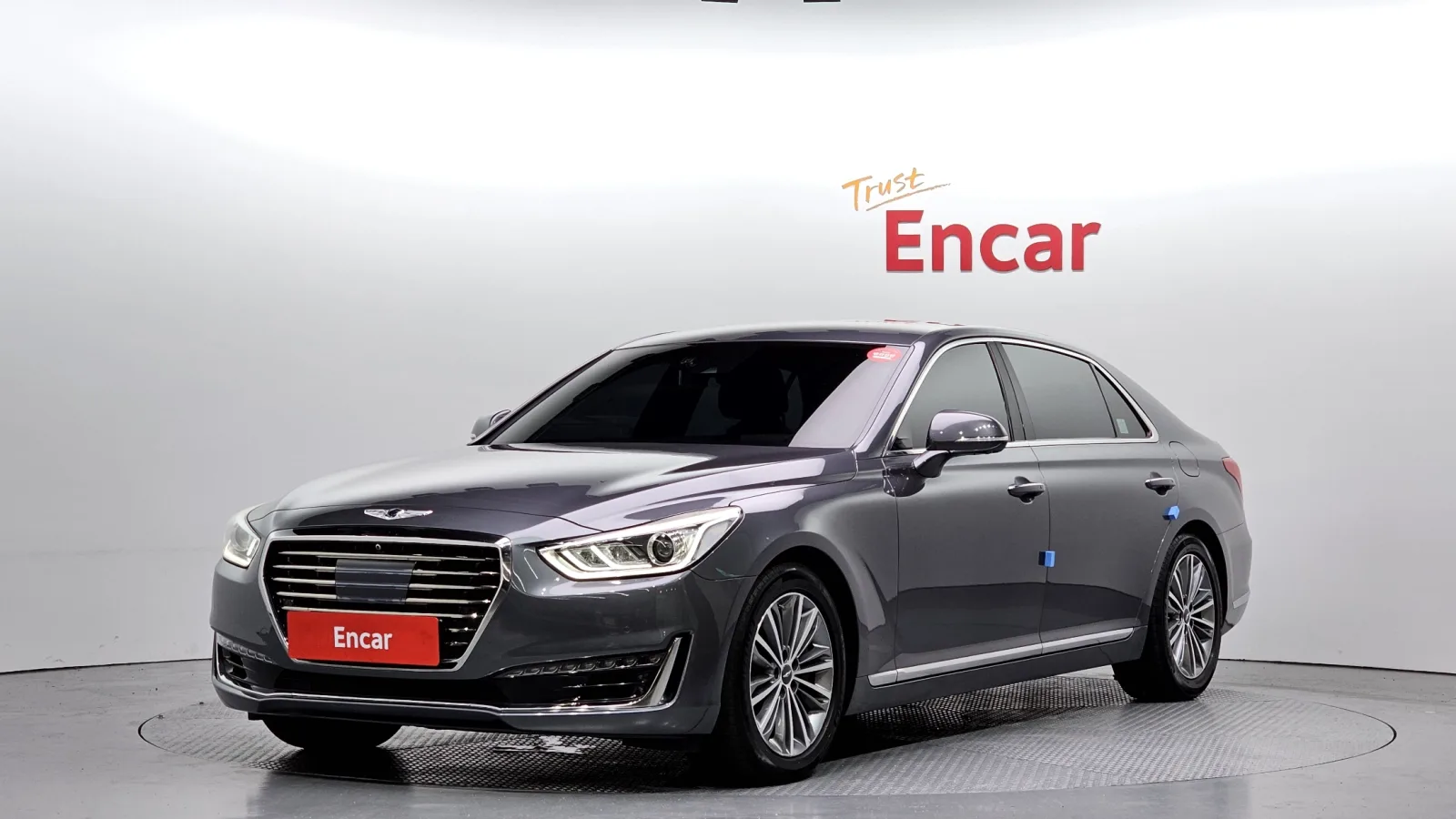 2016 Genesis EQ900