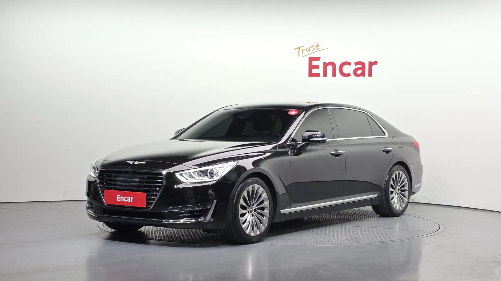 2018 Genesis EQ900