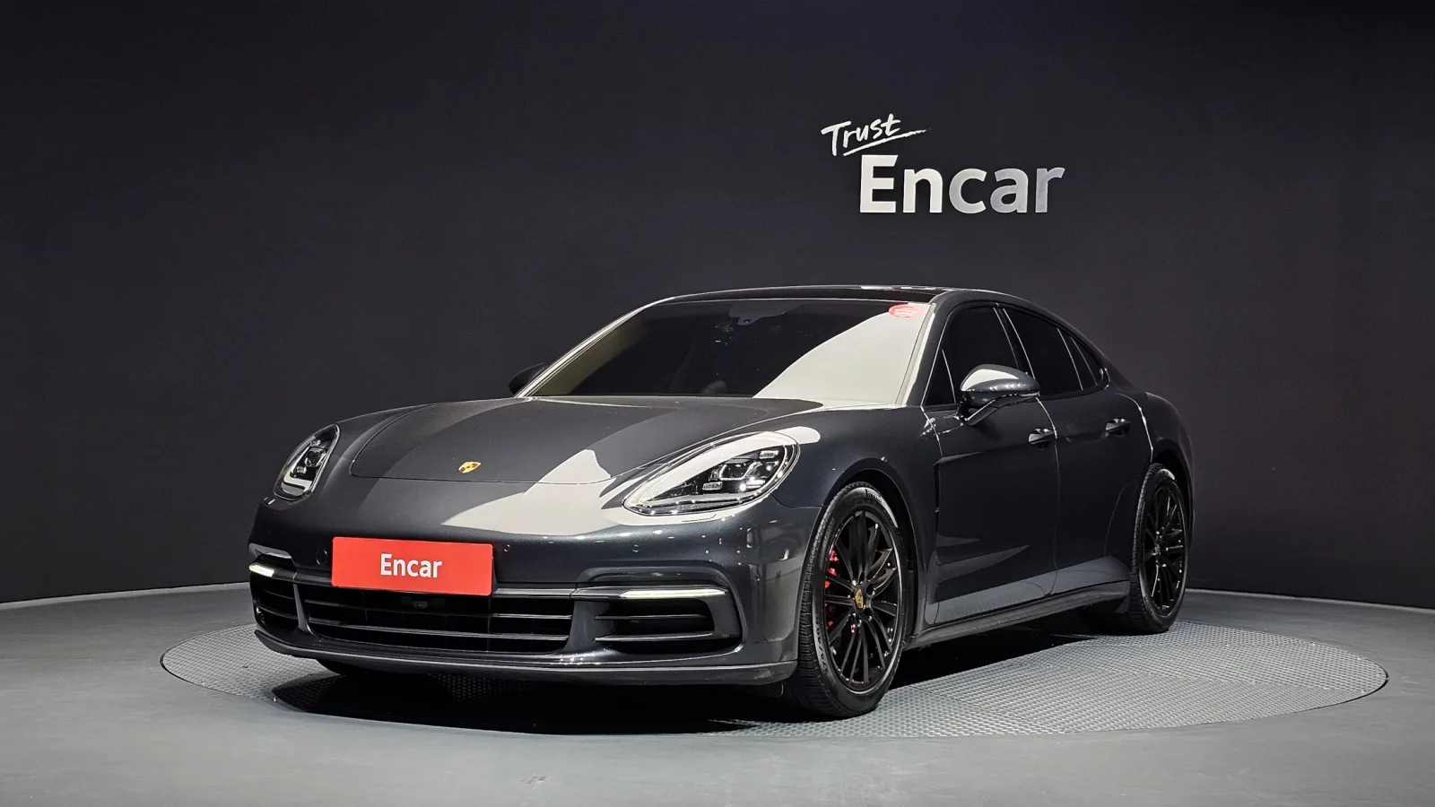 2018 Porsche Panamera