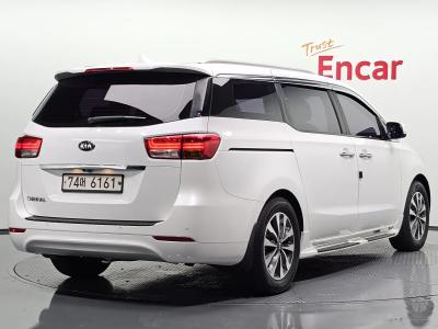 2015 Kia Carnival