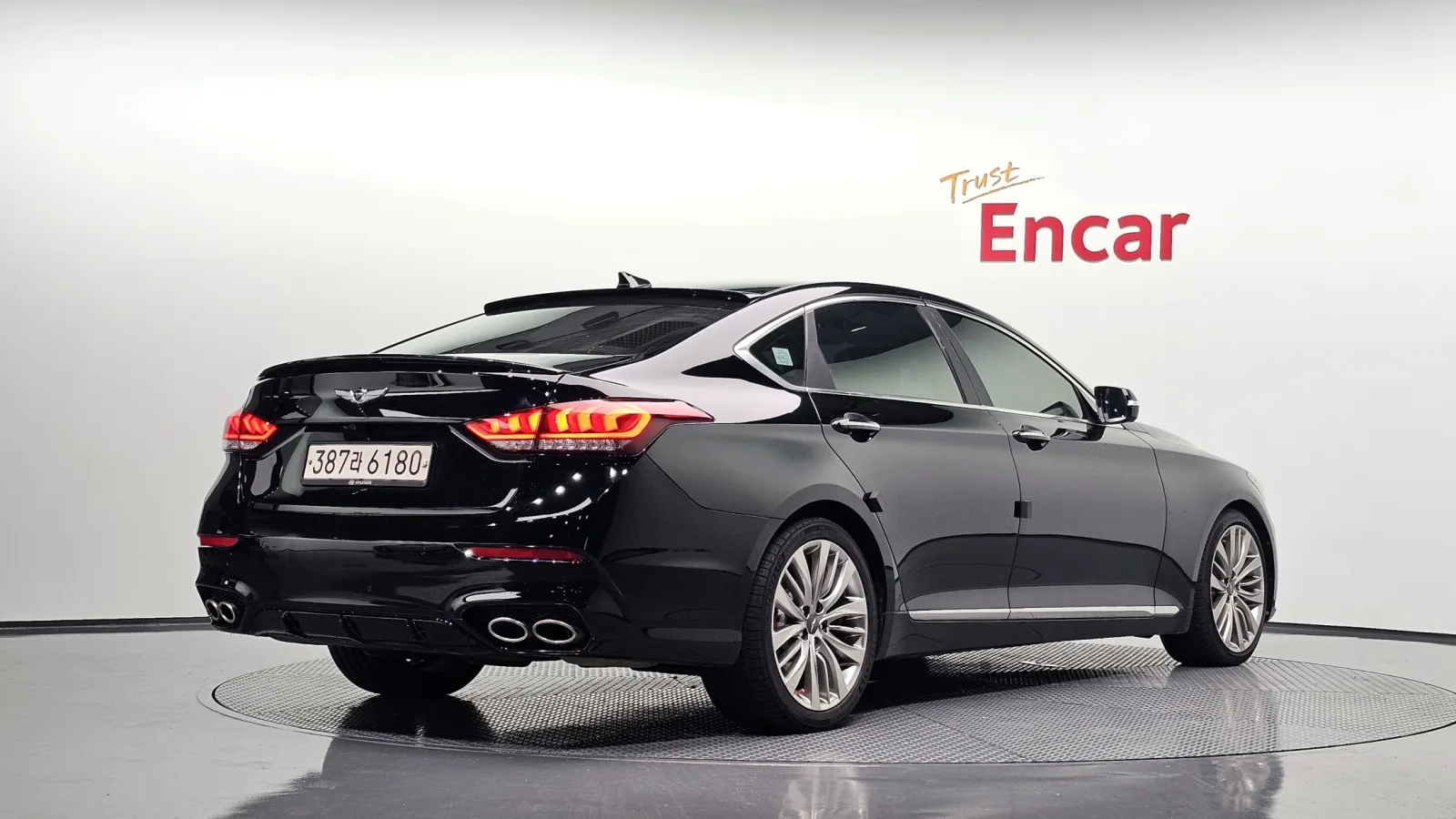2017 Genesis G80