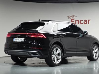 2023 Audi Q8