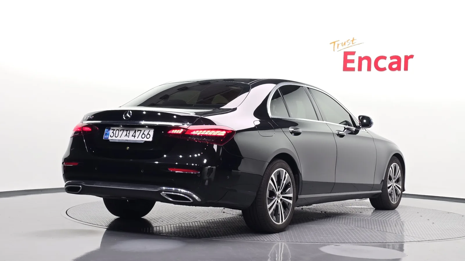 2021 Mercedes-Benz E-Class