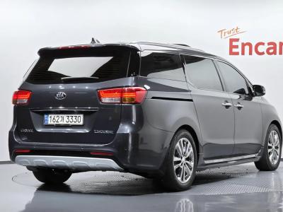 2016 Kia Carnival