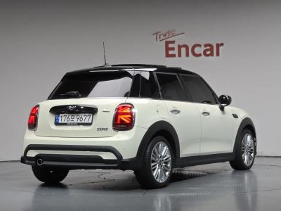 2022 MINI Cooper