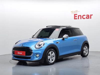 2016 MINI Cooper