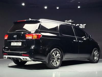 2016 Kia Carnival