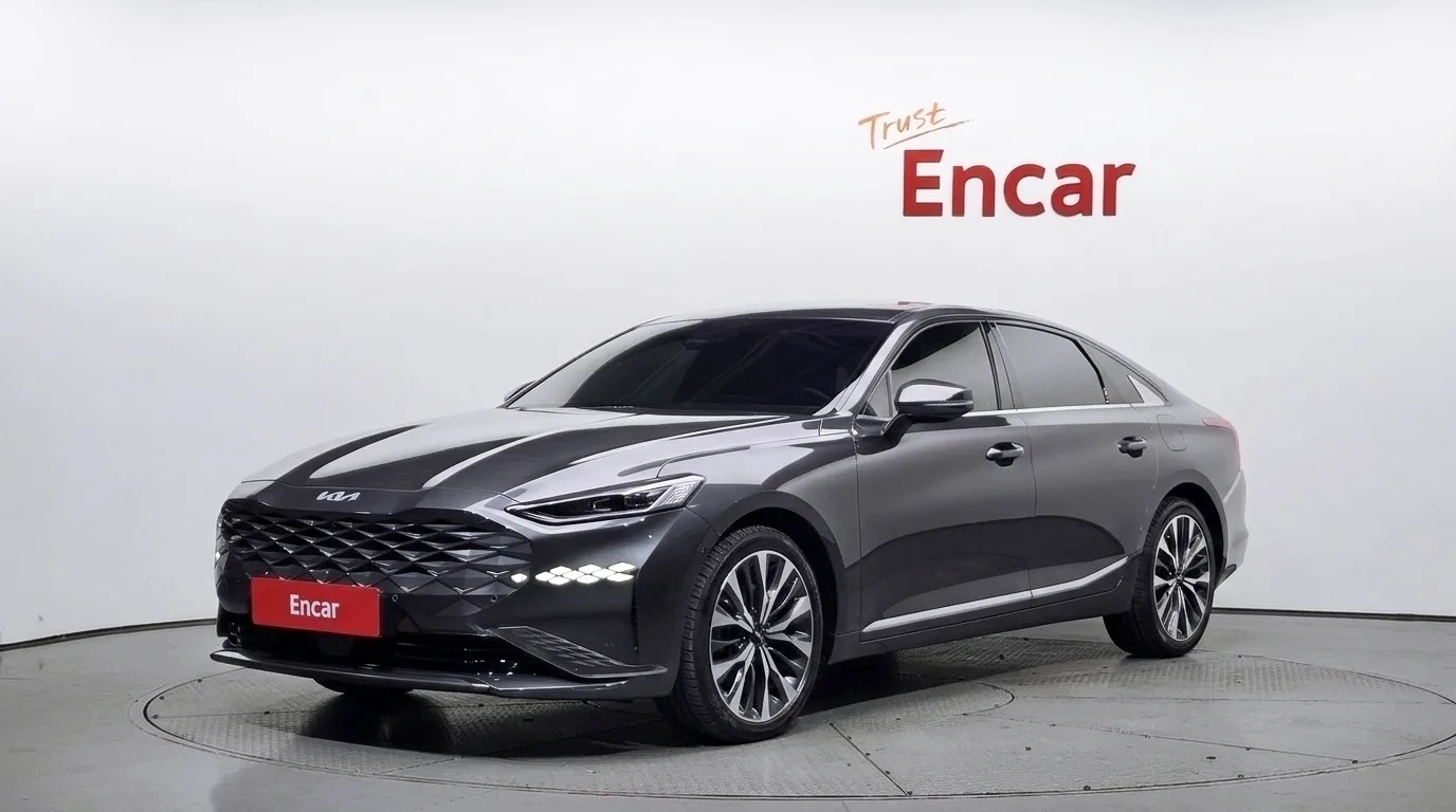 2022 Kia K8