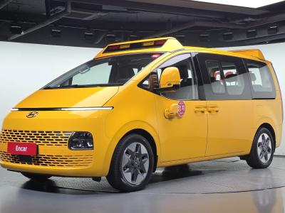 2022 Hyundai Staria