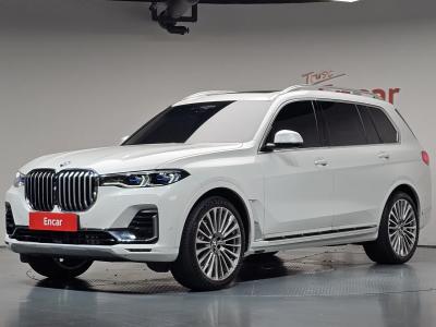 2022 BMW X7