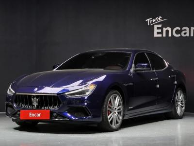 2018 Maserati Ghibli