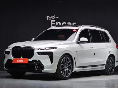 2024 BMW X7