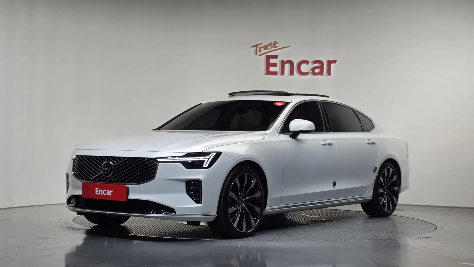 2026 Volvo S90
