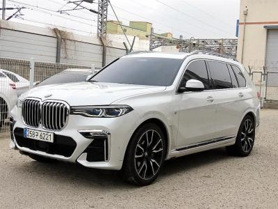 2021 BMW X7