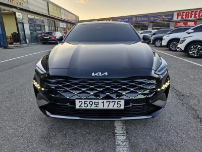 2023 Kia K8