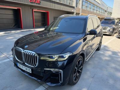 2022 BMW X7