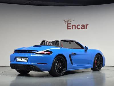 2024 Porsche 718