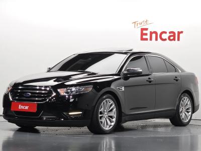 2016 Ford Taurus