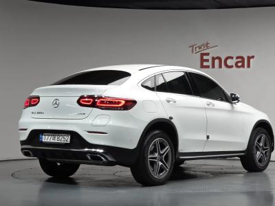2023 Mercedes-Benz GLC-Class