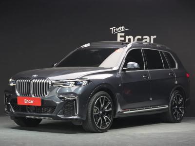 2021 BMW X7