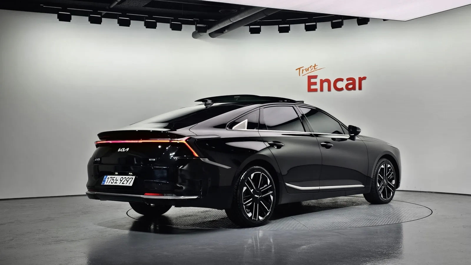 2025 Kia K8