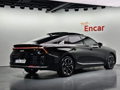 2025 Kia K8