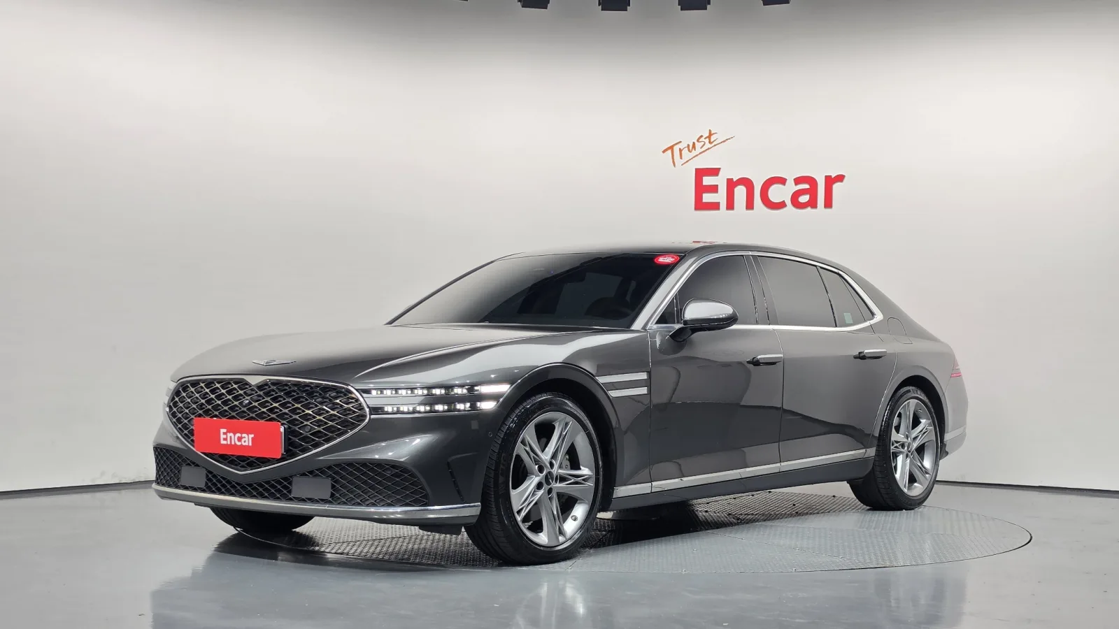 2023 Genesis G90