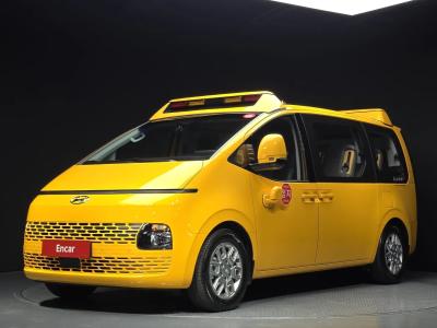 2024 Hyundai Staria