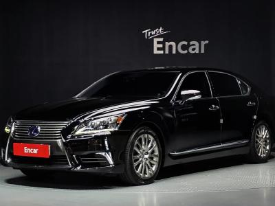 2015 Lexus LS