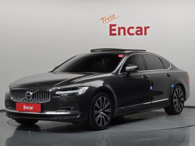 2021 Volvo S90