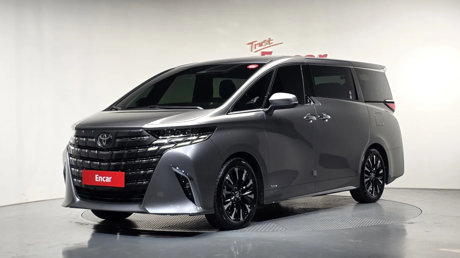 2025 Toyota Alphard