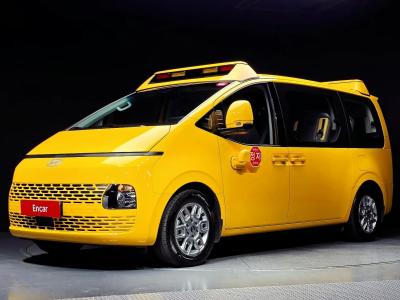 2025 Hyundai Staria