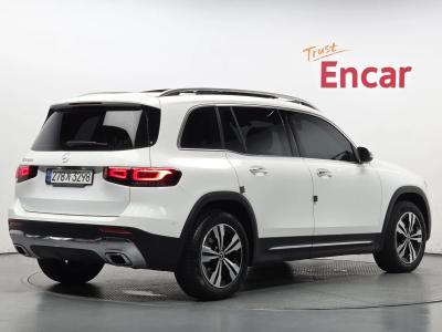 2021 Mercedes-Benz GLB-Class