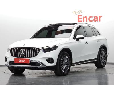 2024 Mercedes-Benz GLC-Class