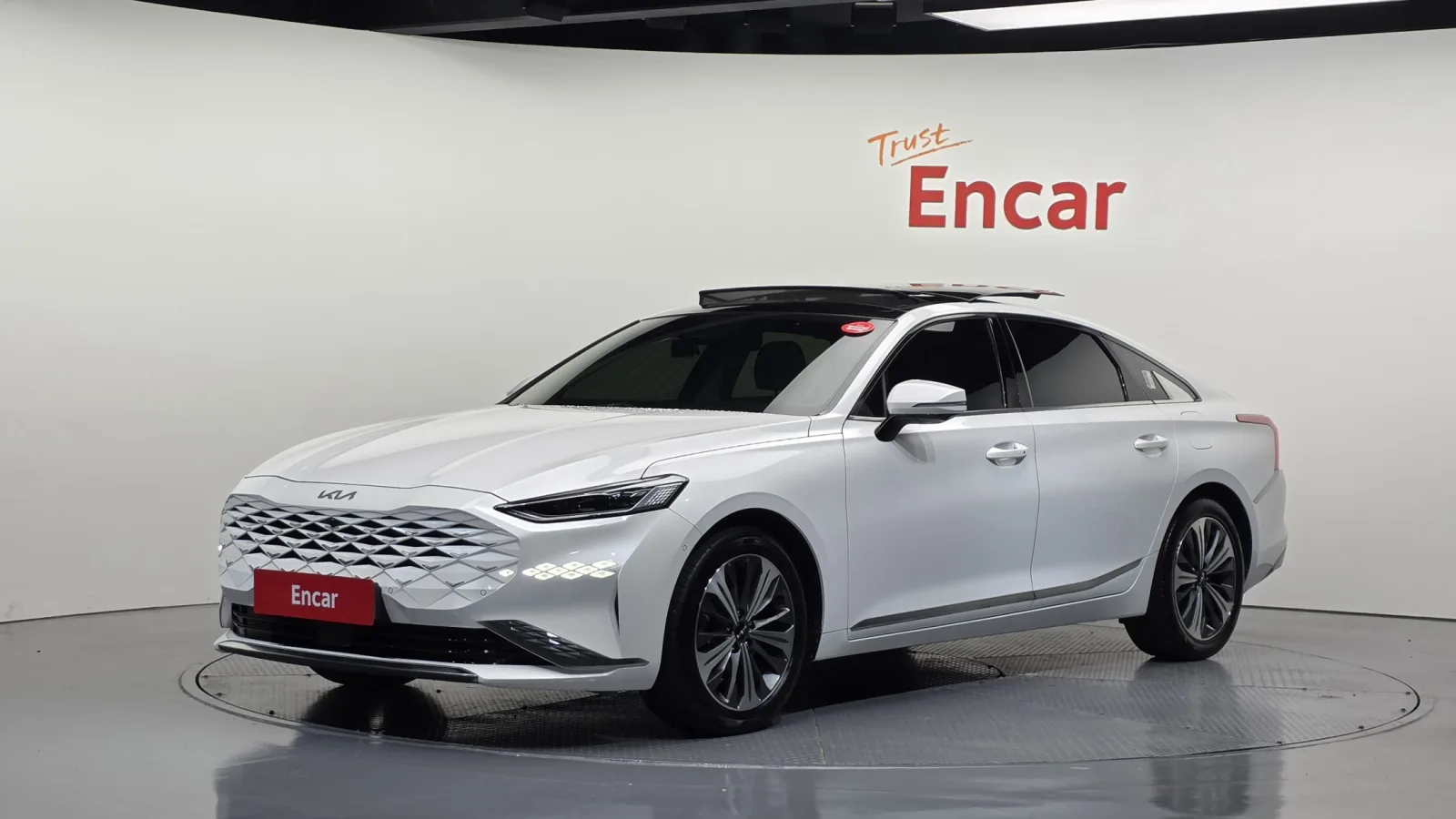 2023 Kia K8