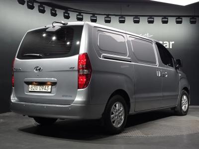 2019 Hyundai Starex