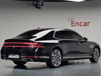 2025 Genesis G90