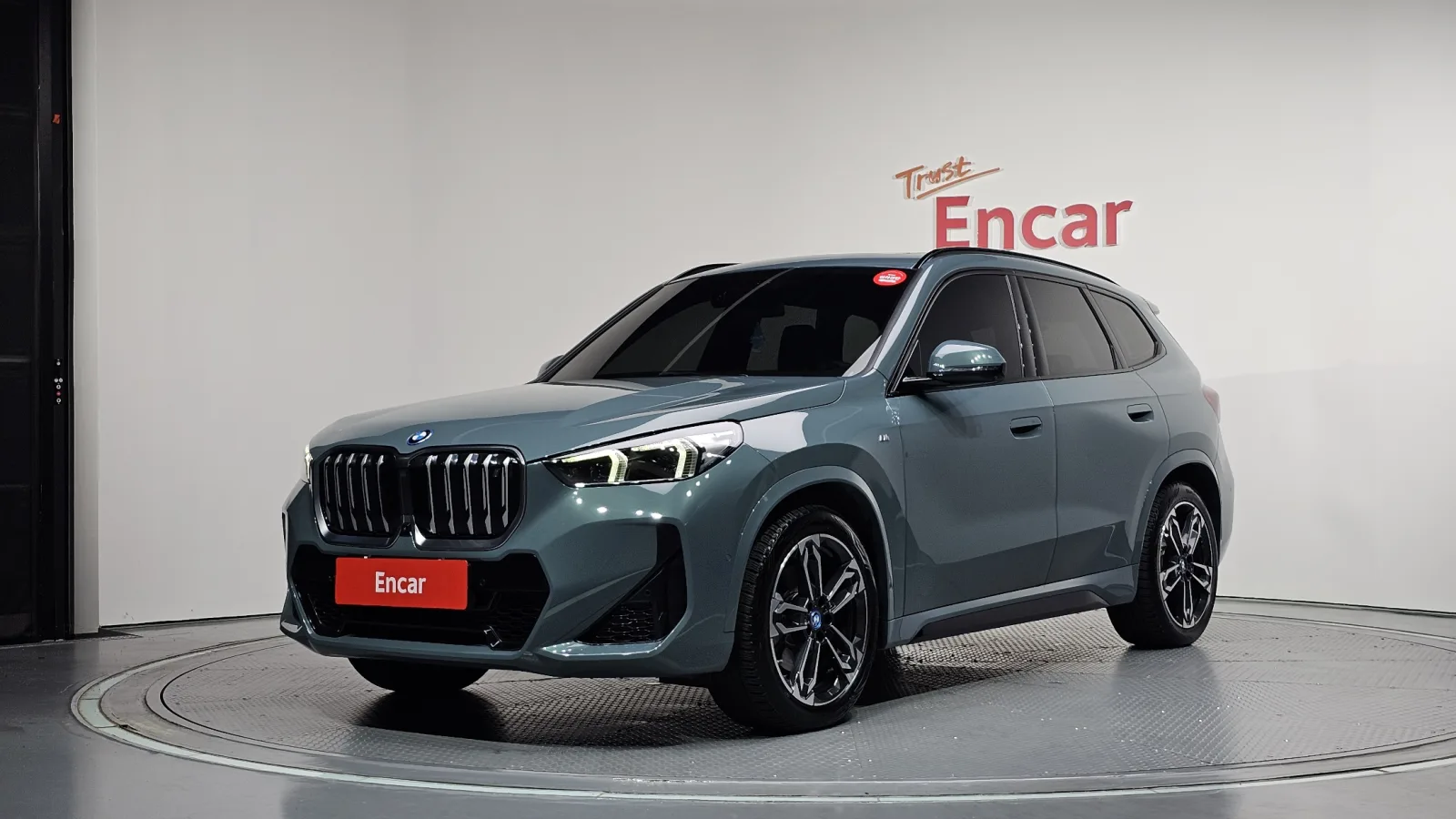 2023 BMW iX1